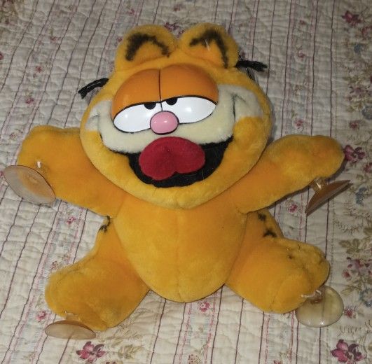 Vintage Garfield Cat, Tongue Out, Fine Toy Co. Plush 1978 PAWS