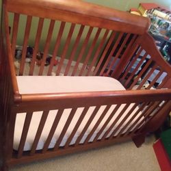 $50 Convertible Crib