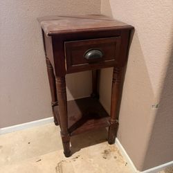Small Dark Wood Table With Drawer