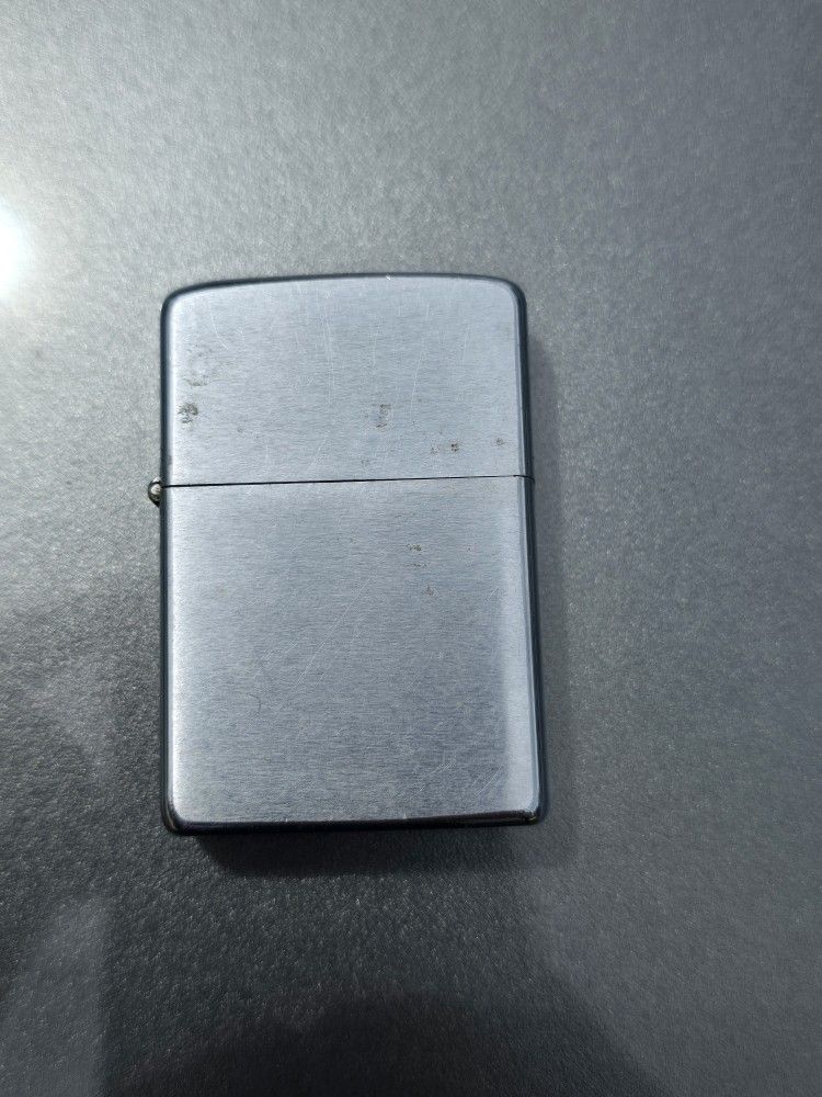 Vintage 1970 ZIPPO Lighter With Chrome Case - FIRM PRICE