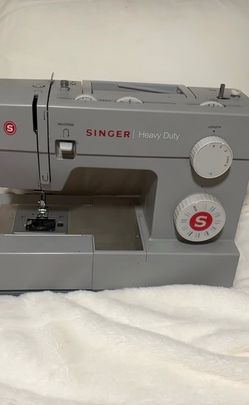 Singer Heavy Duty Sewing Machine