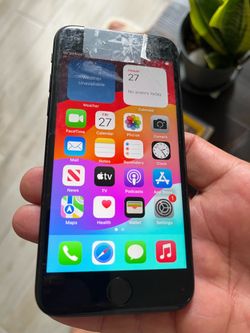 iPhone SE 64gb 2nd gen. Unlocked. Front screen cracked. Working excellent
