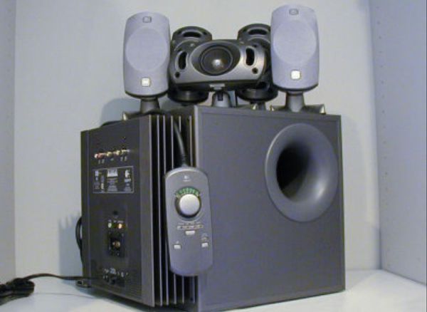 Rare Logitech Z-5300 THX 5.1-Channel Complete Surround Speaker System