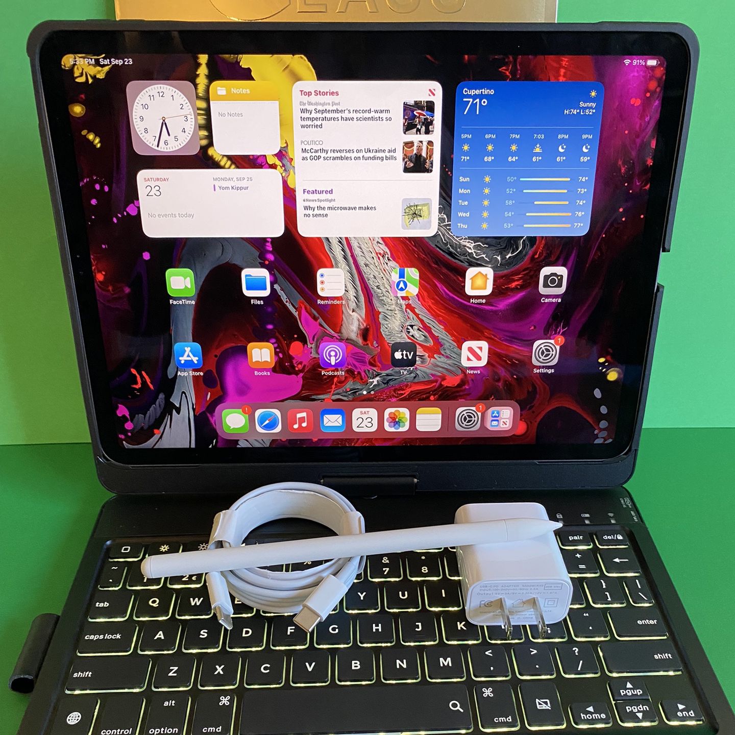 Apple IPad Pro 11” (Face ID / Liquid Retina  / 2018 Model ) 64GB with Keyboard case, stylus pen & Accessories (256GB $469) 