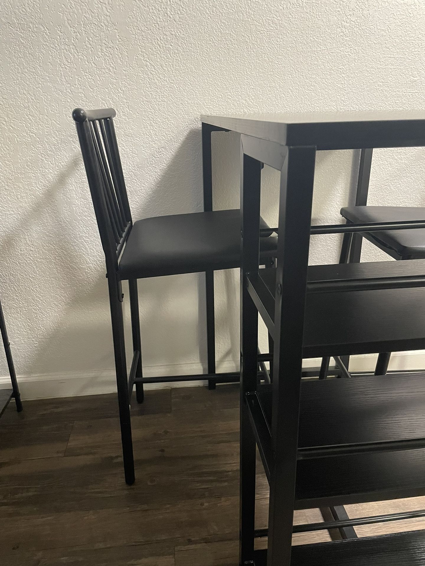 Kitchen Table and Chairs