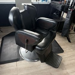 Barber Chairs LOW PRICE NEED GONE 