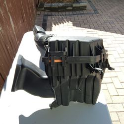 Air Box 2004 Dodge Ram 1500