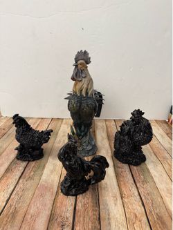 Rooster Resin Lot (4)Largest Has Metal Tail