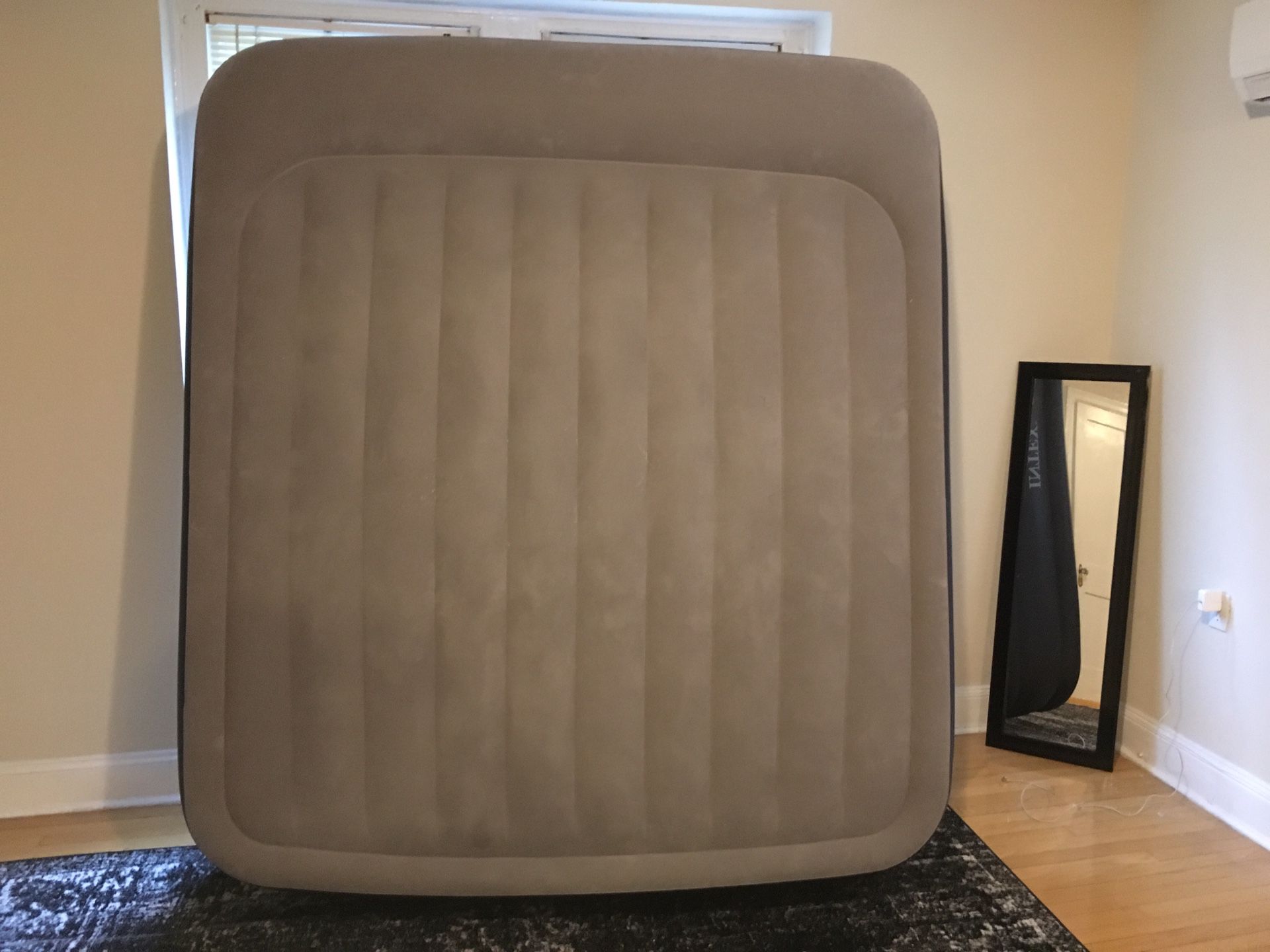 King size air mattress brand new