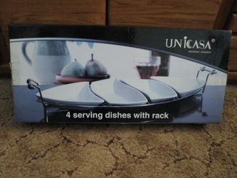 New 4 Serving Dishes with Rack