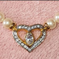 White Pearl Necklace with Crystal Heart