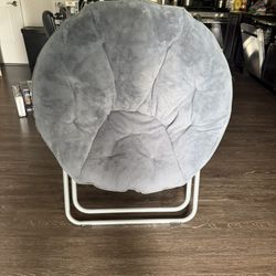 Comfy Saucer Chair 