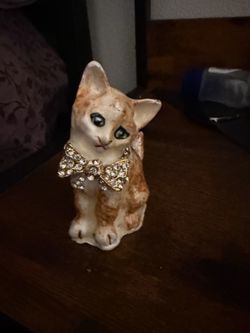 kitty trinket