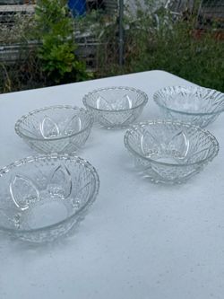 Set of 5 Vintage Clear Pressed Glass Footed Dessert Bowls