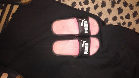 Puma sz 2 girls slides