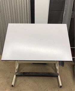 Drafting Table with Adjustable Top