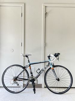 Felt 1.3 Series ZW Full Carbon Road Bike 
