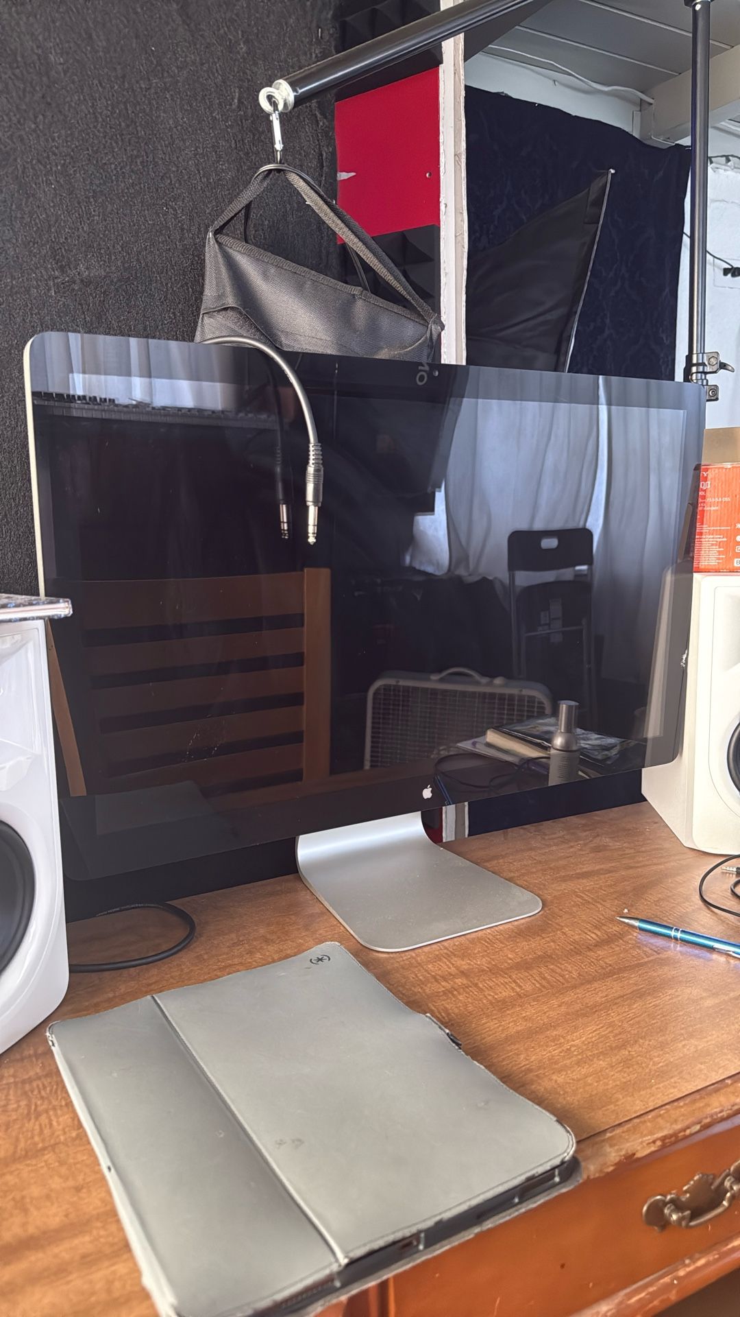Apple Display Cinema