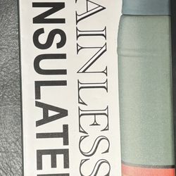 32 ounce stainless steel vacuum insulated bottle