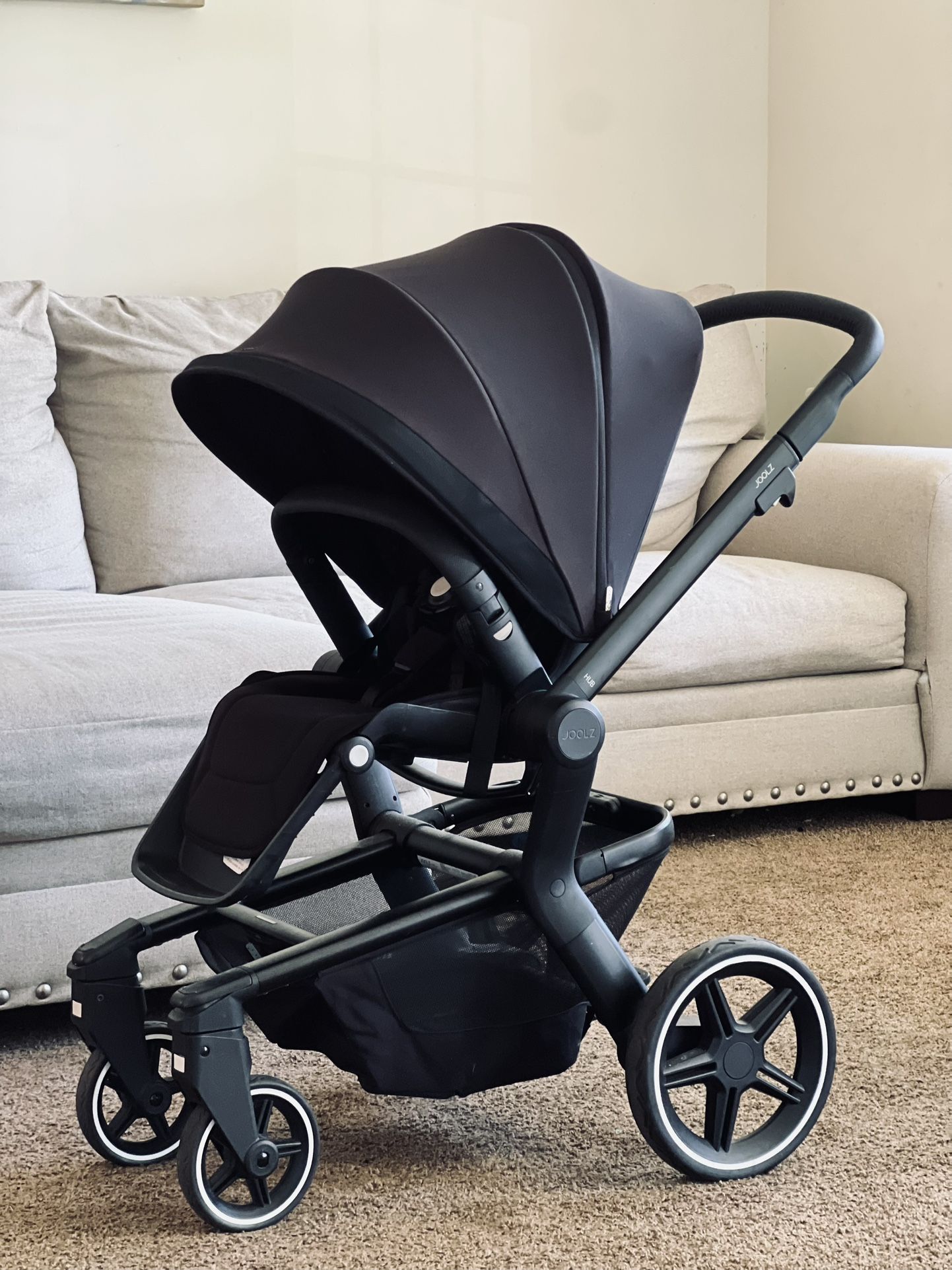 Joolz Hub+ Full-Size Compact Stroller in Brilliant Black