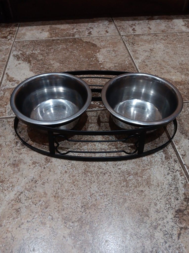 Medium Sized Dog Bowls