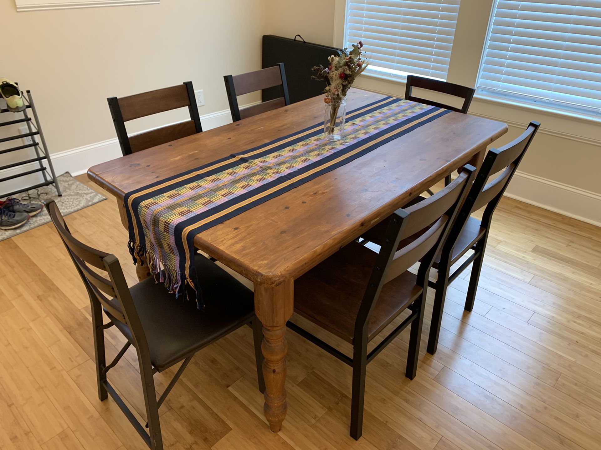 Wooden Dining Room Table, 4 chairs