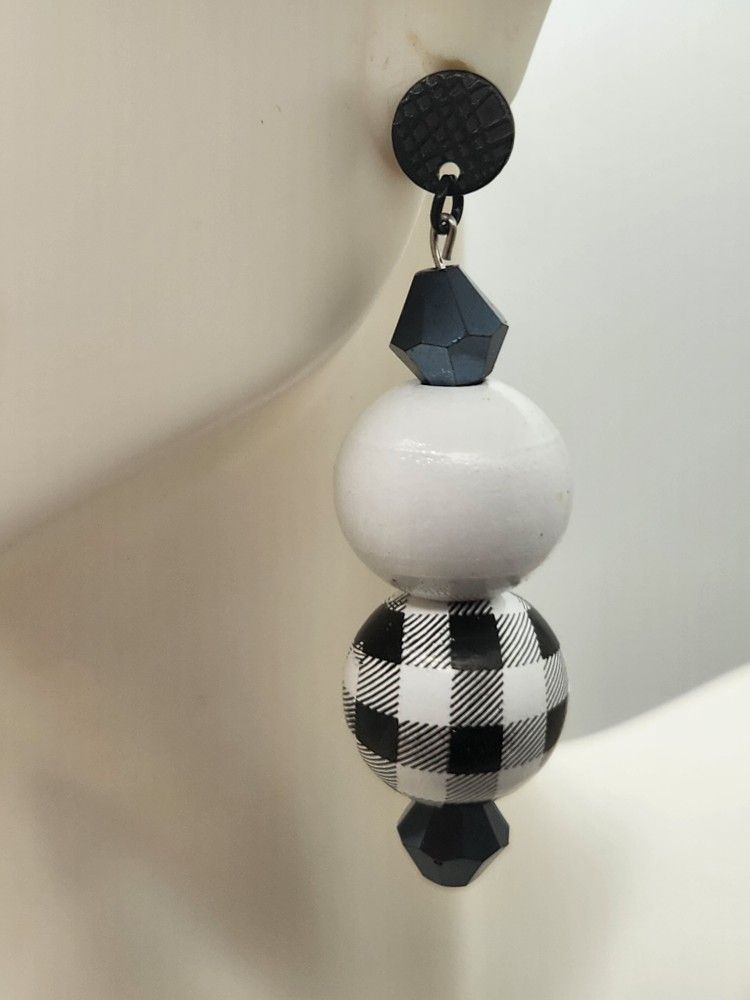 Checker Pattern Chic Earrings