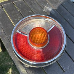 1(contact info removed) BMW 2002 Tail Light