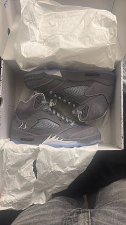 Jordan 5 wolf grey
