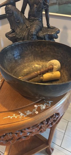 16 in singing healing bowl over a dozen metals