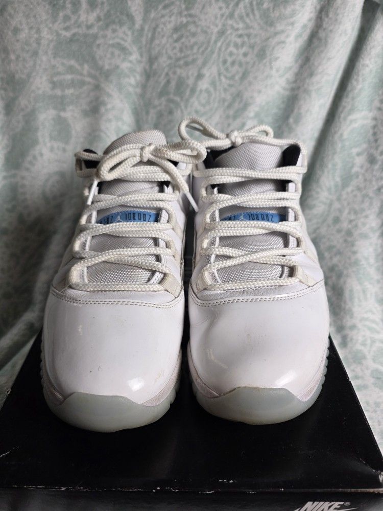 Jordan 11 Low Legend Blue Size 11