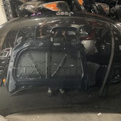 2014-2022 Jeep Grand Cherokee Hood