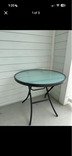 Round Glass Top Patio Table / Outdoor Table