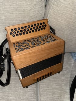  Small Accordion 34 Buttons  $1150
