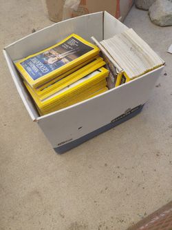 1 BOX OF NATIONAL GEOGRAPHIC