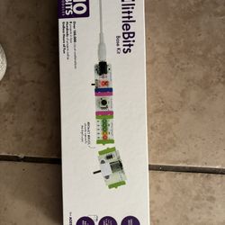 littleBits Electronics Base Kit (Ages 8–100)