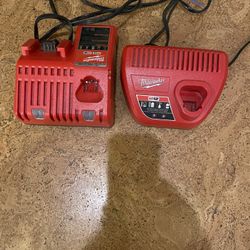 2 Milwaukee Chargers M18 And M12