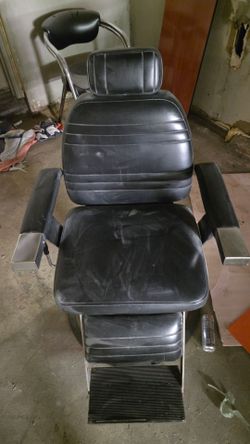Barber chair