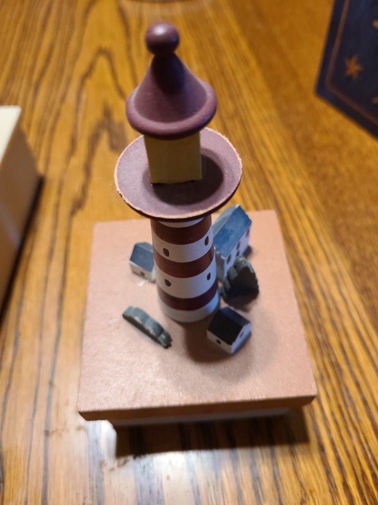 Lighthouse box