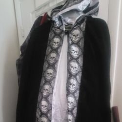 Black Velvet And Siver Satin Cape With Hood And Skulls
