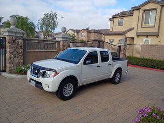 2020  nissan frontier  SV super clean  👌 Excellen Conditions