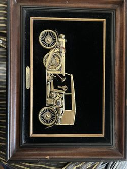 Vintage Collectible Metal Art