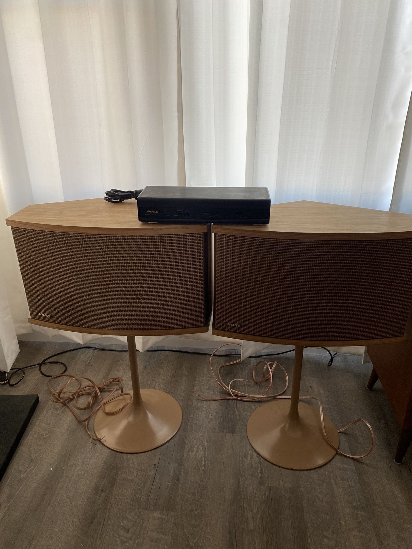 Bose 901 Series VI speakers