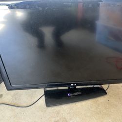 40 Inch LG TV