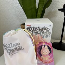 Big Into Energy Labubu 