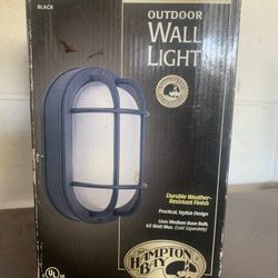 Hampton bay Outdoor Wall Light