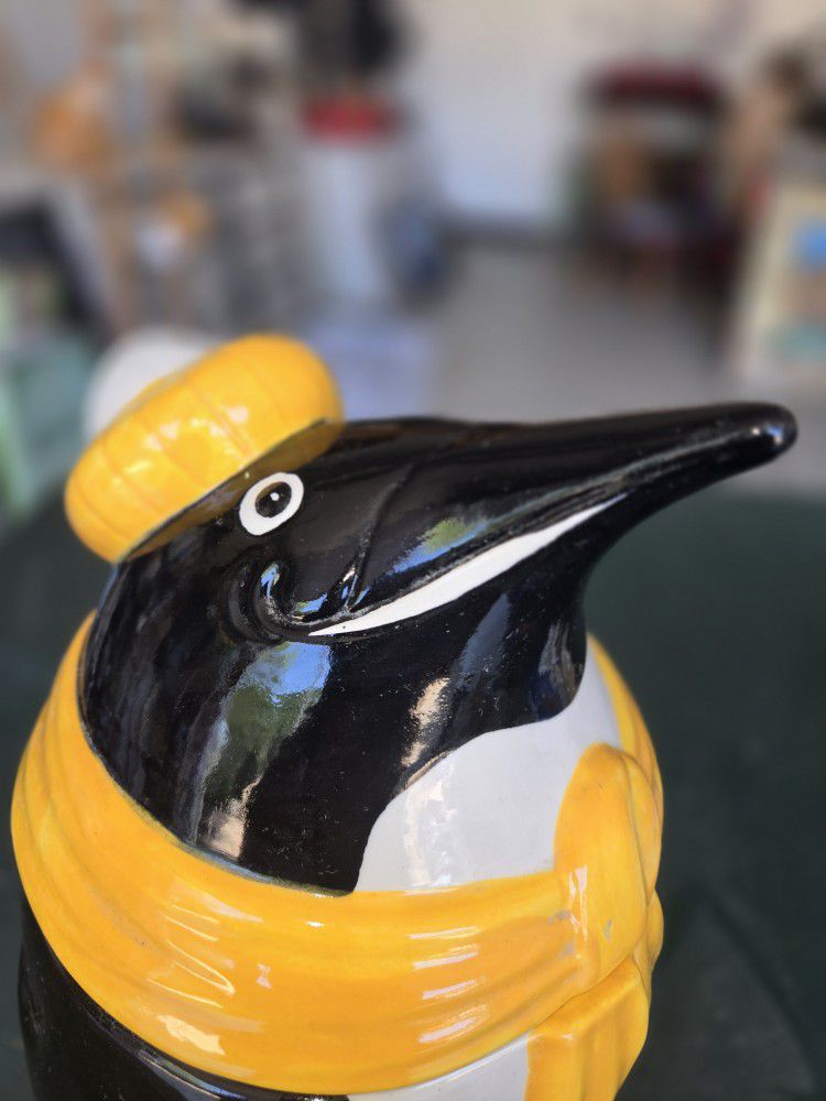 Penguin Cookie Jar