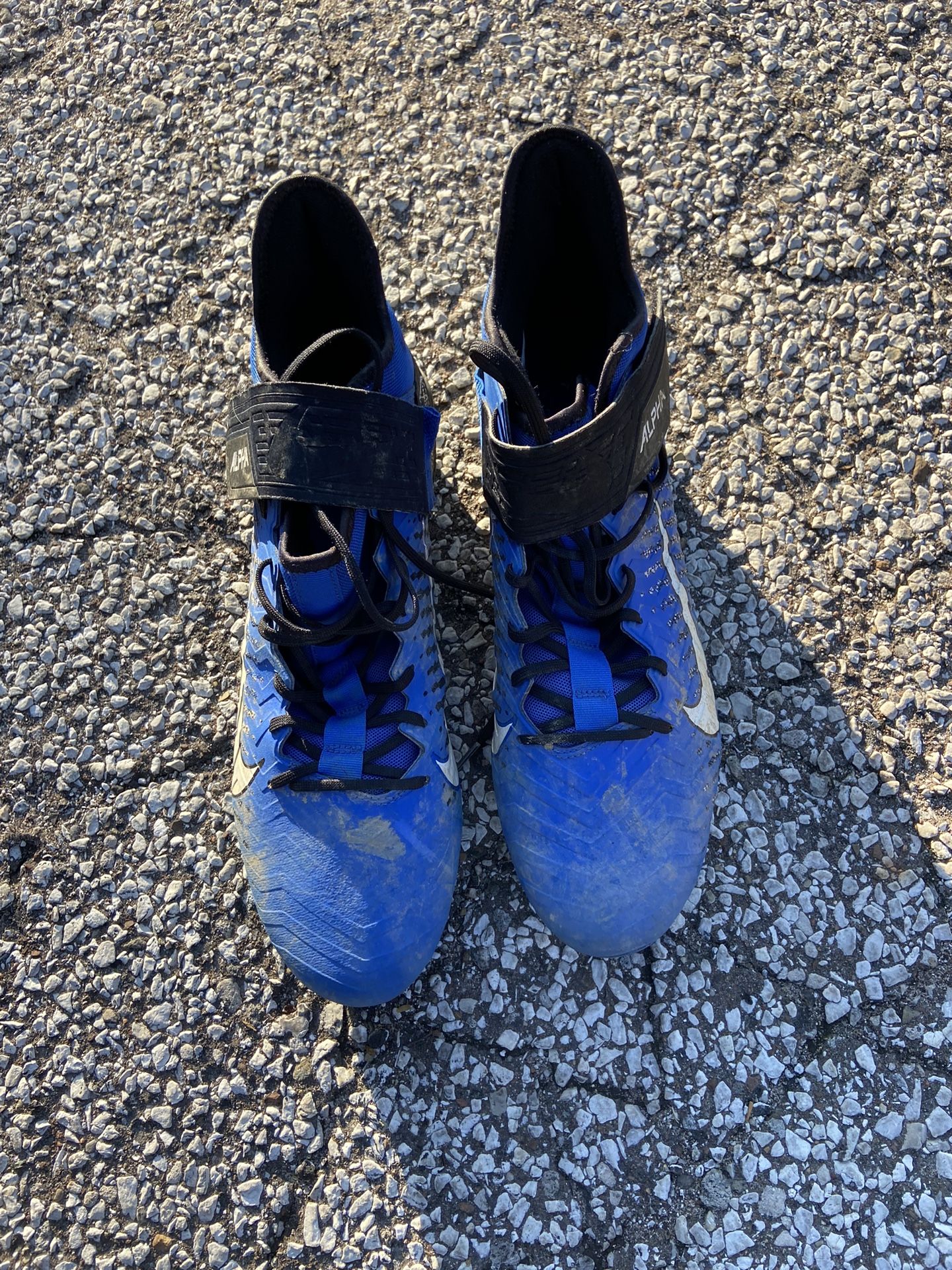 O LINE D LINE CLEATS