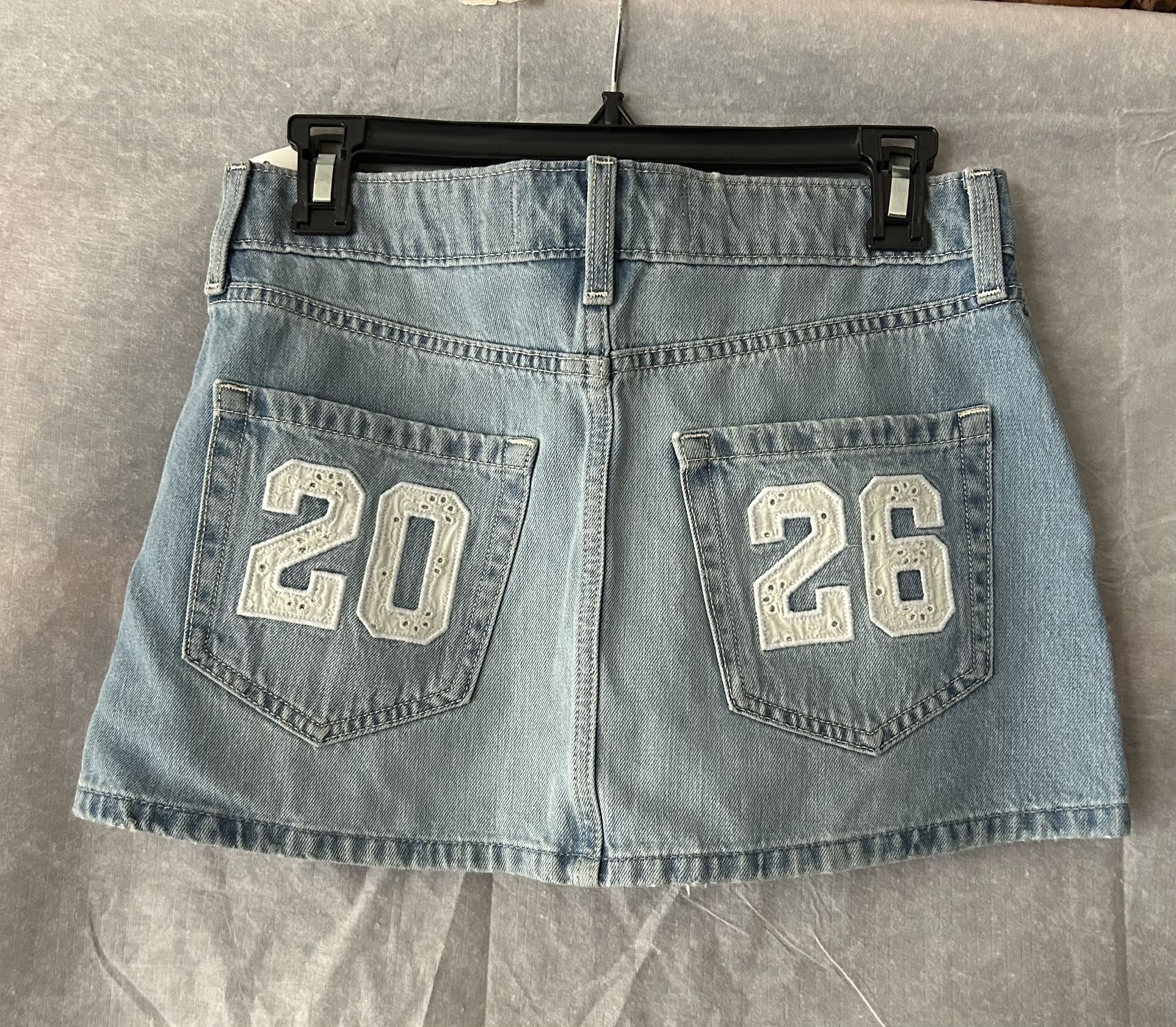 New Hollister Low rise Skirt "Class Of 2026"