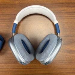 AirPod Max Lightning (Sky Blue)